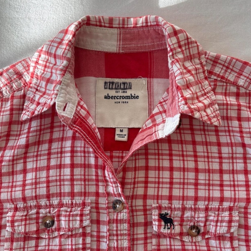 Abercrombie & Fitch Red and White Plaid Casual Button-Down Shirt - Picture 3 of 7